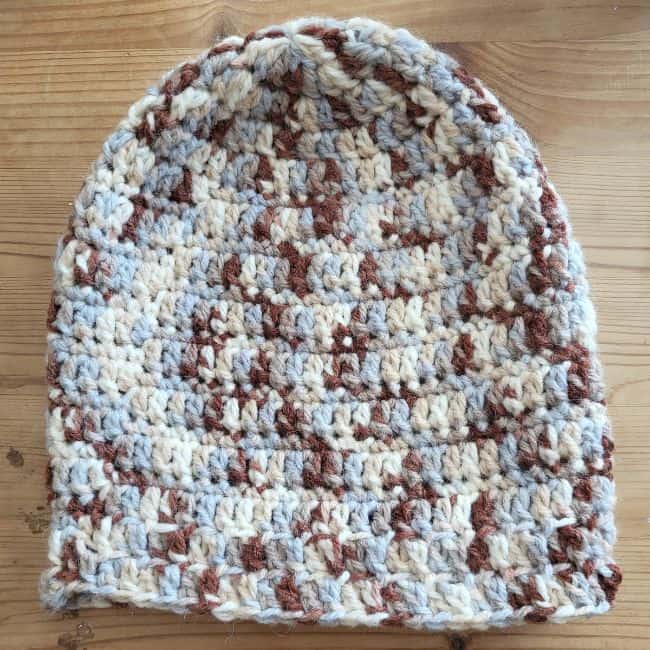 crochet beanie in white brown and light blue